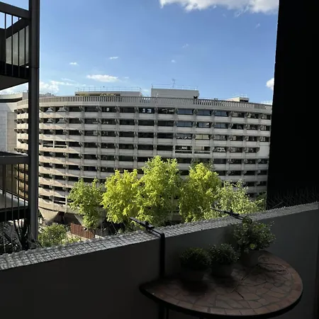 Nice Studio With Balcony Near The Eiffel Tower Appartamento